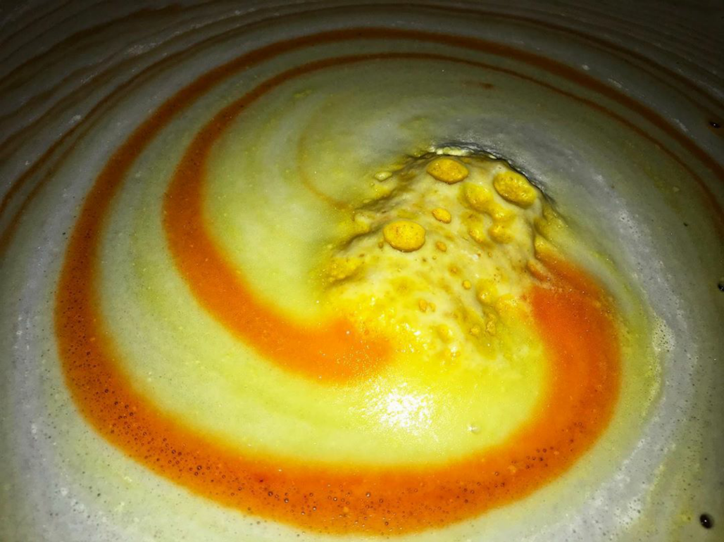 Butterbier bath bomb