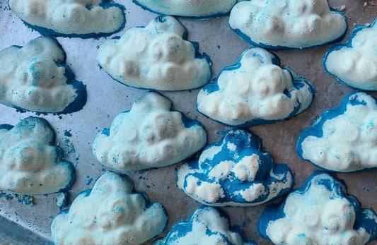 Happy Little Clouds bath bomb