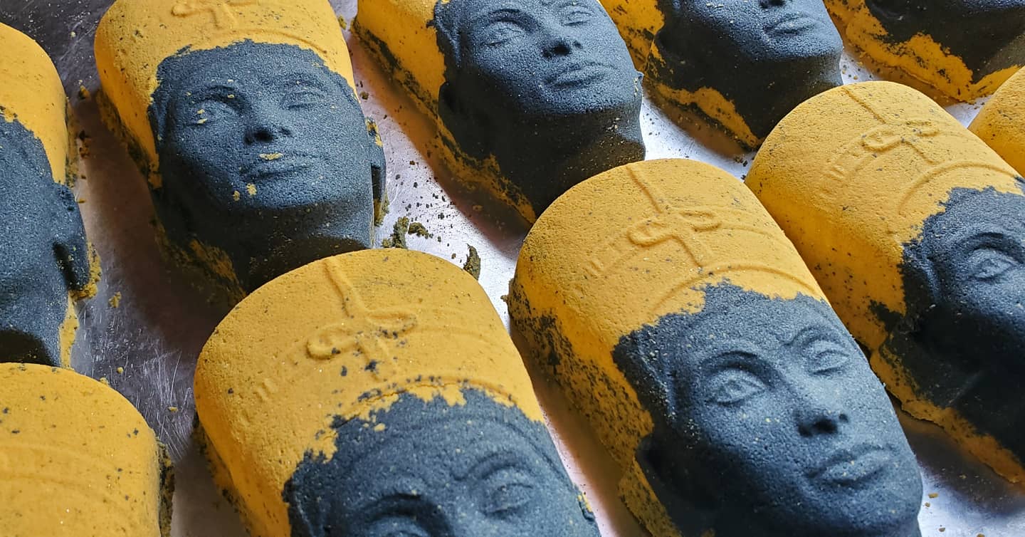 Queen Bee Nefertiti Bath Bomb