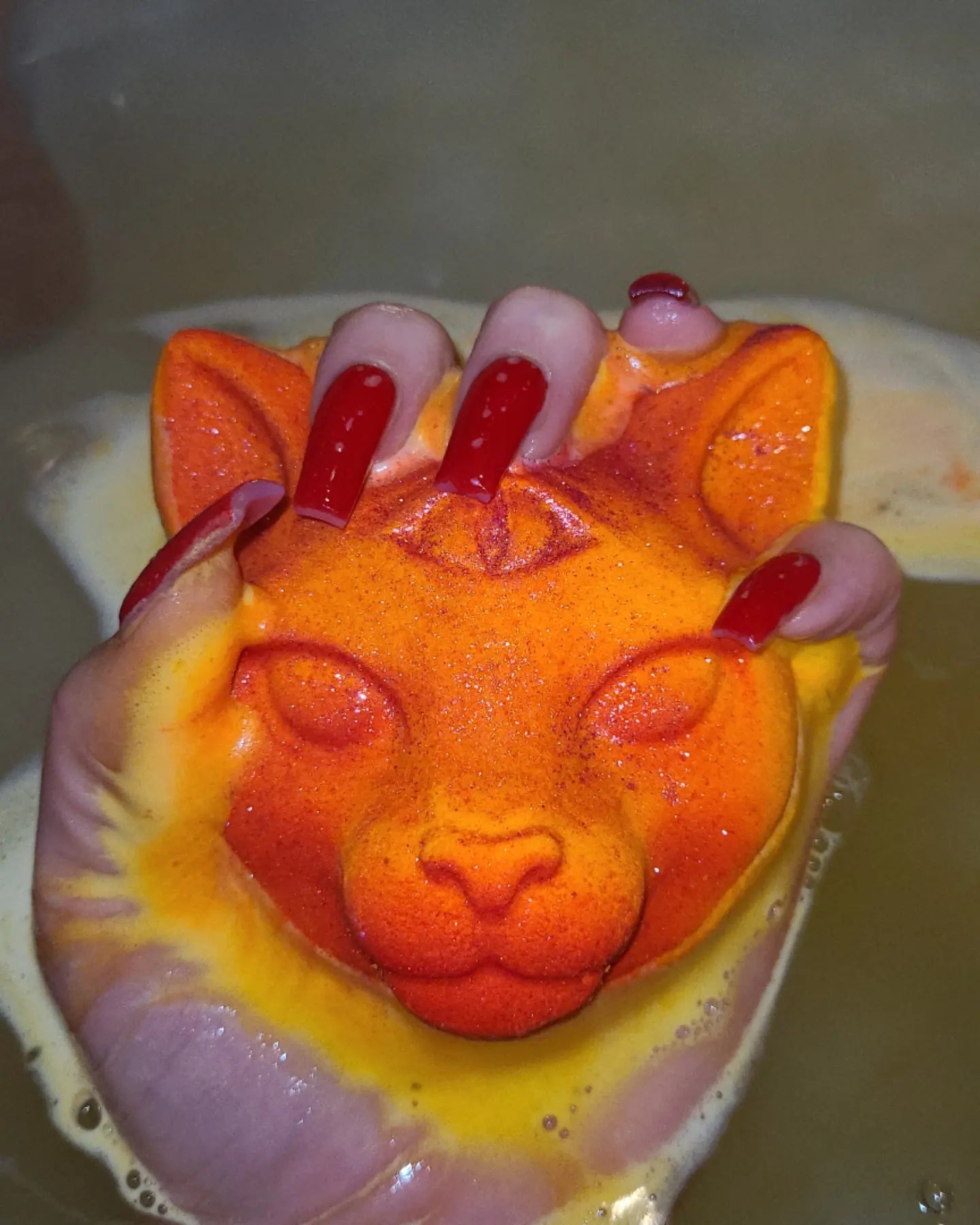 Jumbo Oracle Cat bath bomb