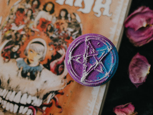 Pastel Pentagram mini bath bomb